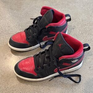 Nike Kids Black and Red Jordans High-Top Sneakers 3 Youth 3Y
